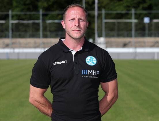 BAU 23 July 2019 Stuttgart Degerloch Football SV Stuttgarter Kickers Photo session, Adrian Fleuchaus Athletics Coach