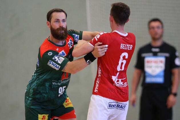 Moritz Preuss SC Magdeburg vs. Simon Belter TV Hüttenberg Handball test game summer preparation season 2019 2020 points game SC Magdeburg vs. TV Hüttenberg in the Franz Vollbring Halle in Schönebeck Aktion,Deutschland, Handball, Mann, Maenner,23 07 2019