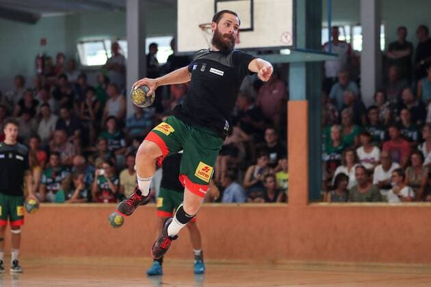 Moritz Preuss SC Magdeburg Handball test game summer preparation season 2019 2020 points game SC Magdeburg vs. TV Hüttenberg in the Franz Vollbring Halle in Schönebeck Freisteller,Aktion,Deutschland, Handball, Mann, Maenner,23 07 2019