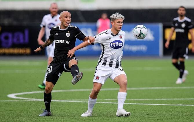 UEFA Champions League Second Qualifying Round First Leg, Oriel Park, Co. Louth 24 7 2019 Dundalk vs Qarabag Dundalk s Sean Murray with Richard Almeida of Qarabag Sean Murray with Richard Almeida 24 7 2019  Copyright: x©INPHO RyanxByrnex RB3_5324