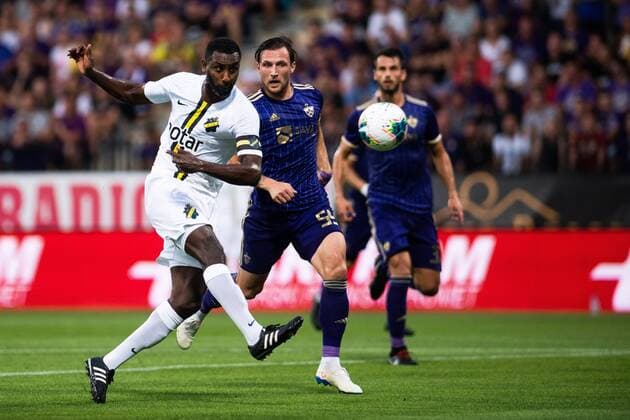 190724 Henok Goitom of AIK and Spiro Pericic of Maribor during the UEFA Champions League qualifying match between Maribor and AIK on July 24, 2019 in Maribor Photo Martin Metelko BILDBYRAN Cop 277 bbeng fotball fotboll football kval till champions league soccer champions league qualification aik maribor,  Copyright: MARTINxMETELKO BB190724BB335