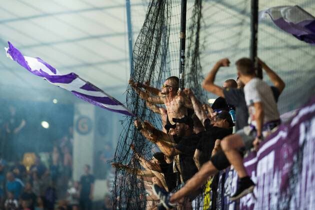 190724 Fans of Maribor during the UEFA Champions League qualifying match between Maribor and AIK on July 24, 2019 in Maribor Photo Martin Metelko BILDBYRAN Cop 277 bbeng fotball fotboll football kval till champions league soccer champions league qualification aik maribor publik,  Copyright: MARTINxMETELKO BB190724BB343