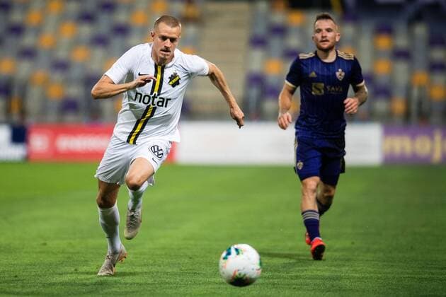 190724 Rasmus Lindkvist of AIK during the UEFA Champions League qualifying match between Maribor and AIK on July 24, 2019 in Maribor Photo Martin Metelko PICTURE COP 277 bbeng soccer football football qualification to champions league soccer champions league qualification aik maribor,  Copyright: MARTINxMETELKO BB190724BB387