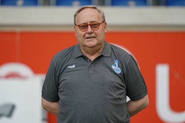 Dr Lothar Ellinghaus Team Doctor MSV Duisburg , Football Flyeralarm Women Bundesliga Season 2019 2020 Photo opportunity MSV Duisburg, Duisburg, Schauinsland Reisen Arena, 24 07 2019, DFB regulations prohibit any use of photographs as image sequences and or quasi video Duisburg Schauinsland Reisen Arena Nordrhein Westfalen Germany