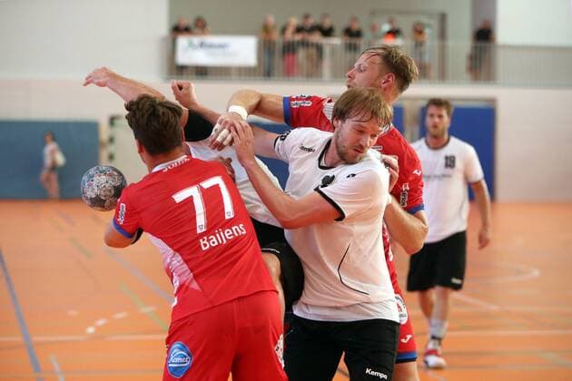 Handball Selection Esslingen TBV Lemgo Germany, Esslingen, 24 07 2019, Handball Selection Esslingen TBV Lemgo v l Dani Baijens TBV Lemgo , Chris Wellmann Handball Selection Esslingen , Christian Klimek TBV Lemgo