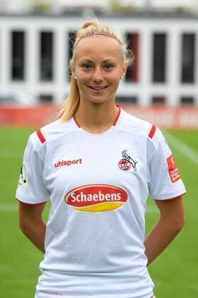 Cologne, Geißbockheim, 16 07 2019 Meike Meßmer at the team photo of the womens team of 1 FC Cologne Season 2019 20 on Tuesday 16 July 2019 at Geißbockheim, Cologne Team photo 1 FC Cologne Season 2019 20