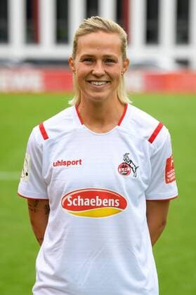 Köln, Geißbockheim, 16 07 2019 Isabelle Linden at the team photo of the womens team of 1 FC Köln Saison 2019 20 on Tuesday 16 July 2019 at Geißbockheim, Köln Team photo 1 FC Köln Saison 2019 20