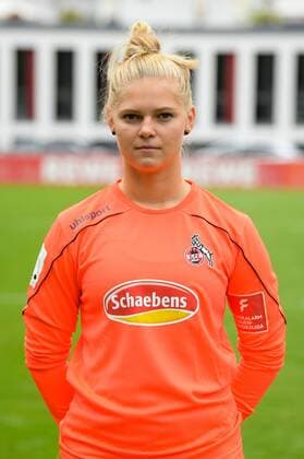 Cologne, Geißbockheim, 16 07 2019 Saskia Frensch at the team photo of the womens team of 1 FC Cologne Season 2019 20 on Tuesday 16 July 2019 at Geißbockheim, Cologne Team photo 1 FC Cologne Season 2019 20