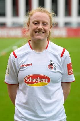 Köln, Geißbockheim, 16 07 2019 Amber Barrett at the team photo of the womens team of 1 FC Köln Saison 2019 20 on Tuesday 16 July 2019 at Geißbockheim, Köln Team photo 1 FC Köln Saison 2019 20