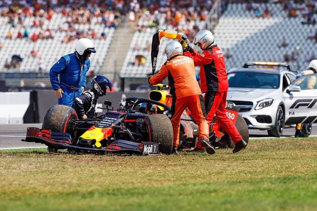 Hockenheim, Germany, 26 07 2019, Formula 1, Formula 1, Germany Grand Prix, Accident of Pierre Gasly FRA 10 , Aston Martin Red Bull Racing, the completely destroyed car at the edge of the track Hockenheim Hockenheim Ring Baden Wuerttemberg Germany eu images 09 506 036667 eu-images-506