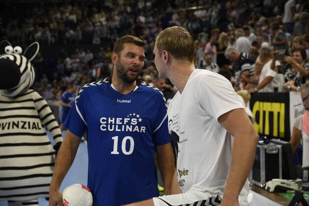 Robert Gunnarsson Team Alfred, left and Aron Palmarsson Allstars , Handball, Men, Farewell Match, Coach Alfred Gislason, THW Kiel, 26 07 19 Kiel Sparkassen Arena Schleswig Holstein Germany