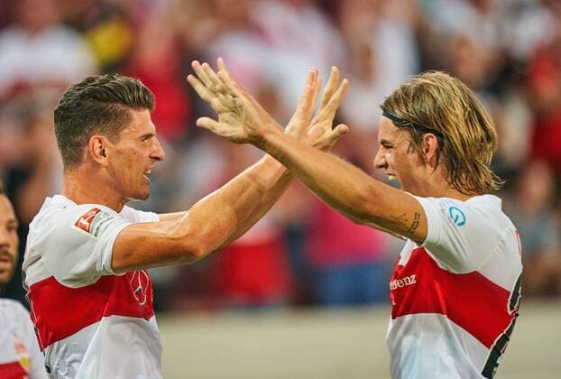 Sport Themen der Woche KW30 Sport Bilder des Tages Mario GOMEZ, VFB 27 celebrates his goal, happy, laugh, celebration, 1-0 with Borna SOSA, VFB 24 VFB STUTTGART - HANNOVER 96 - DFL REGULATIONS PROHIBIT ANY USE OF PHOTOGRAPHS as IMAGE SEQUENCES and or QUASI-VIDEO - DFL 2.German Soccer League , Stuttgart, July 26, 2019, Season 2019 2020, matchday 01, Photographer: Peter Schatz