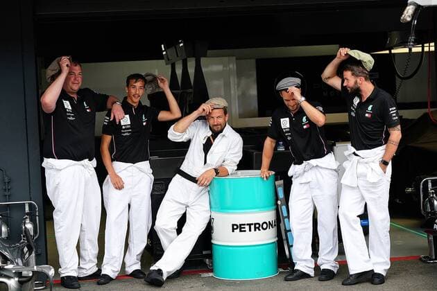 Hockenheim, Germany, 27 07 2019, Formula 1, Formula 1, Germany Grand Prix, Mercedes Mechanic in retro look Hockenheim Hockenheim Ring Baden Wuerttemberg Germany eu images 09 506 036788 eu-images-506