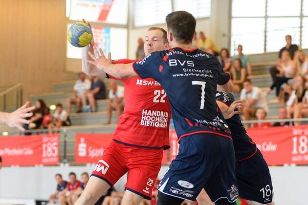 Jonas Link SG BBM Bietigheim 22 against Maximilian Broehl SG H2Ku Herrenberg 7 Handball , men , preparation , tournament, Altensteig , S Cup , 27 07 2019, photo TBaur Eibner S Cup SG H2Ku Herrenberg SG BBM Bietigheim Altensteig Copyright: xEIBNER TobiasxBaurx EP_TBR