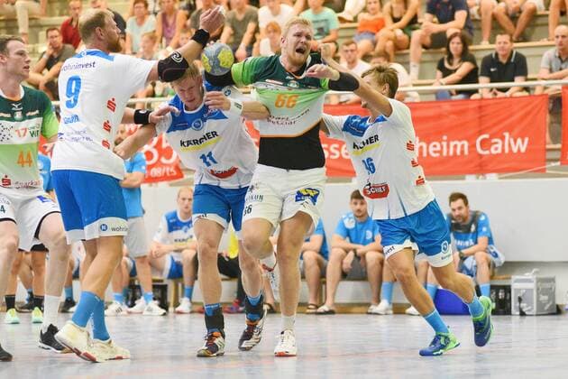 Anton Lindskog HSG Wetzlar 66 against Manuel Spaeth TVB 1898 Stuttgart 9 , Adam Loehn TVB 1898 Stuttgart 11 and Tim Roman Weißling TVB 1898 Stuttgart 96 Handball , men , preparation , tournament, Altensteig , S Cup , 27 07 2019, photo TBaur Eibner S Cup TVB 1898 Stuttgart vs HSG Wetzlar Altensteig Copyright: xEIBNER TobiasxBaurx EP_TBR