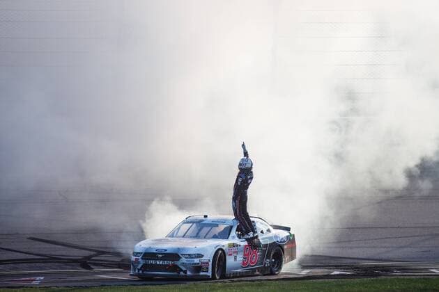 Sport Themen der Woche KW30 Sport Bilder des Tages NEWTON, IA - JULY 27: NASCAR, Motorsport, USA Xfinity Series driver Chase Briscoe (98) celebrates winning the NASCAR Xfinity Series US Cellular 250 on July 27, 2019, at Iowa Speedway in Newton, Iowa. (Photo by Kyle Ocker Icon Sportswire) AUTO: JUL 27 NASCAR Xfinity Series - U.S. Cellular 250 Icon190727068250
