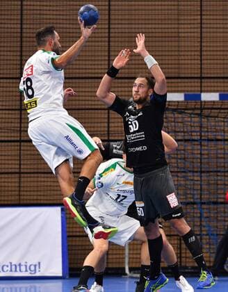 on ball Philipp Müller Leipzig against Marc Pechstein Dresden, HC Elbflorenz Dresden against SC DHfK Leipzig, test match, friendly match, handball, 2 League of Men, 2 Bundesliga, season 2019 2020, Dresden, BallsportARENA Dresden, 27 07 2019,