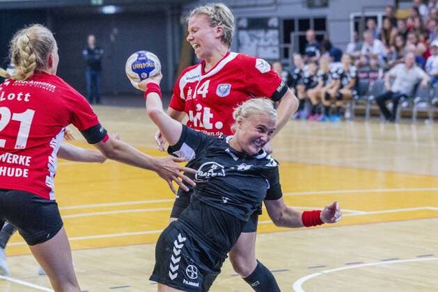 Handball test game TSV Bayer 04 Leverkusen vs Buxtehuder SV 28 23 Impressions of the handball test game TSV Bayer 04 Leverkusen vs Buxtehuder SV 28 23 on 27 7 2019 in Leverkusen, Ostermann Arena, Germany Copyright: xBEAUTIFULxSPORTS RalfxKardesx
