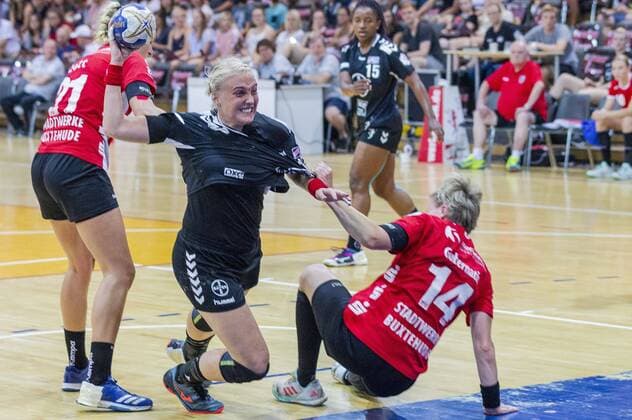 Handball test game TSV Bayer 04 Leverkusen vs Buxtehuder SV 28 23 Impressions of the handball test game TSV Bayer 04 Leverkusen vs Buxtehuder SV 28 23 on 27 7 2019 in Leverkusen, Ostermann Arena, Germany Copyright: xBEAUTIFULxSPORTS RalfxKardesx
