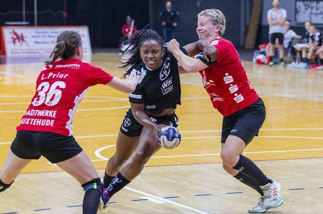 Handball test game TSV Bayer 04 Leverkusen vs Buxtehuder SV 28 23 Impressions of the handball test game TSV Bayer 04 Leverkusen vs Buxtehuder SV 28 23 on 27 7 2019 in Leverkusen, Ostermann Arena, Germany Copyright: xBEAUTIFULxSPORTS RalfxKardesx