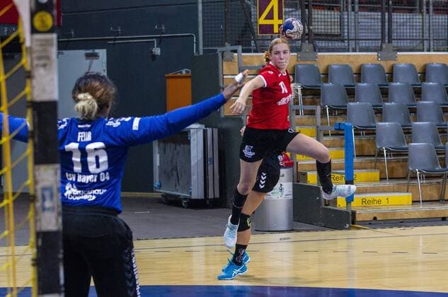 Handball test game TSV Bayer 04 Leverkusen vs Buxtehuder SV 28 23 Impressions of the handball test game TSV Bayer 04 Leverkusen vs Buxtehuder SV 28 23 on 27 7 2019 in Leverkusen, Ostermann Arena, Germany Copyright: xBEAUTIFULxSPORTS RalfxKardesx