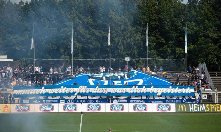GER, Regionalliga Nord, VfB Oldenburg vs. FC Sankt Pauli II U23 28 07 2019, Marschwegstadion, Oldenburg, GER,RL Nord, VfB Oldenburg vs. FC Sankt Pauli II U23, in the picture VfB fans with the choreo before the match nordphotoxRojahn nph00310