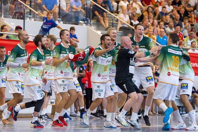 Altensteig, Germany 28 July 2019 HBL S Cup 19 20 FA Göppingen vs HSG Wetzlar the team from HSG Wetzlar, final cheers final cheers emotion joy Altensteig Eichwaldhalle Baden Württemberg Germany