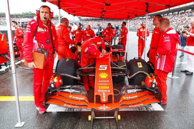 Riccardo Adami race engineer of Vettel Scuderia Ferrari and the mechanics are waiting for Sebastian Vettel Scuderia Ferrari Mission Winnow , Mercedes Benz Grand Prix of Germany 2019, Motorsport, Formula 1, 28 07 2019, Mercedes Benz Grand Prix of Germany 2019, Motorsport, Formula 1, 28 07 2019 Copyright: xEIBNER AlexanderxNeisx EP_ANS