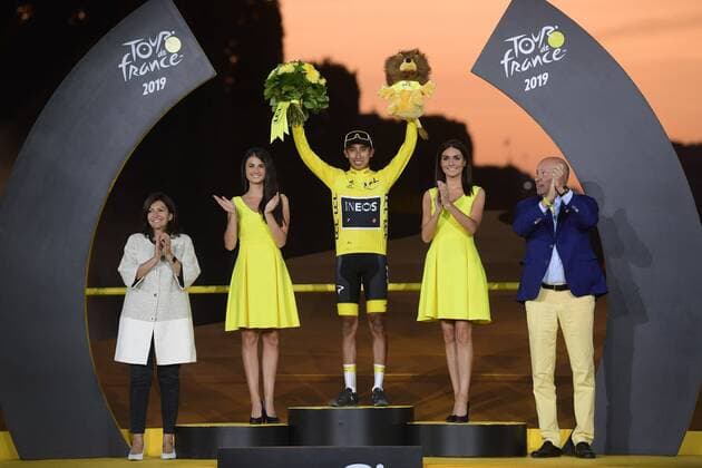 Sport Themen der Woche KW30 Sport Bilder des Tages PARIS, FRANCE - JULY 28 : BERNAL Egan (COL) of Team INEOS during stage 21 of the 106th edition of the 2019 Tour de France cycling race, a stage of 128 kms between Rambouillet and Paris Champs-Elysees on July 28, 2019 in Paris, France, 28 07 2019 CYCLISME : Tour de France 2019 - Etape 21 - Rambouillet a Paris Champs-Elysees - 28 07 2019 PhotoNews Panoramic 