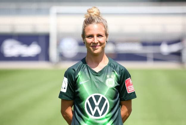 VfL Wolfsburg Photo shoot, Women Wolfsburg, Germany 30 07 2019, FOOTBALL VfL Wolfsburg, Allianz Frauen Bundesliga, 2019 season 20 Photo shoot, Team photo Svenja Huth VfL Wolfsburg Wolfsburg Wolfsburg