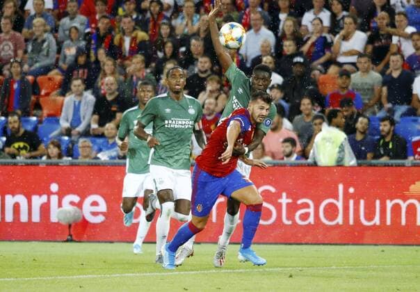 30 07 2019 Basel , Football Men UEFA Champions League Qualification Season 2019 2020 FC Basel PSV Eindhoven In the picture Albian Ajeti FC Basel vs. Derrick Luckassen Eindhofen