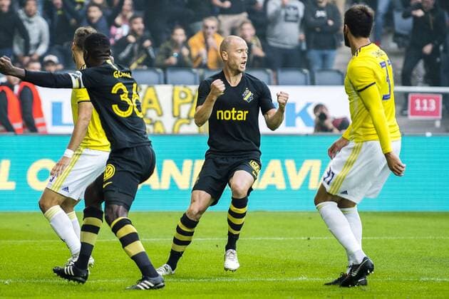 190731 Per Karlsson of AIK celebrates after scoring 1 0 during the UEFA Champions League qualifying match between AIK and Maribor on July 31, 2019 in Stockholm Photo Jesper Zerman BILDBYRAN Cop 234 Fotboll Football UEFA Champions League 2019 2020 Champions League qualification CL AIK Maribor Jubel,  Copyright: JESPERxZERMAN BB190731JZ015