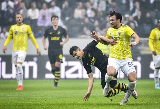 AIK s Tarik Elyounoussi L fights for the ball with Maribor s Spiro Pericic during the UEFA Champions League second qualifying round leg 2 soccer match between AIK and NK Maribor Slovenia at Friends Arena in Stockholm, Sweden, on July 31,2019 Stockholm SWEDEN SOCCER x11880x,  Copyright: xNainaxHelenxJama TTx KVAL CHAMPIONS LEAGUE AIK-MARIBOR