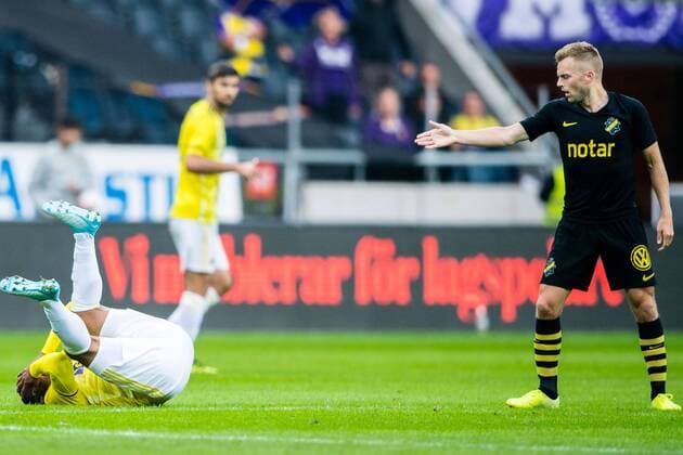 190731 Marcos Tavares of Maribor and Sebastian Larsson of AIK during the UEFA Champions League qualifying match between AIK and Maribor on July 31, 2019 in Stockholm Photo Jesper Zerman BILDBYRAN Cop 234 Fotboll Football UEFA Champions League 2019 2020 Champions League qualification CL AIK Maribor,  Copyright: JESPERxZERMAN BB190731JZ034