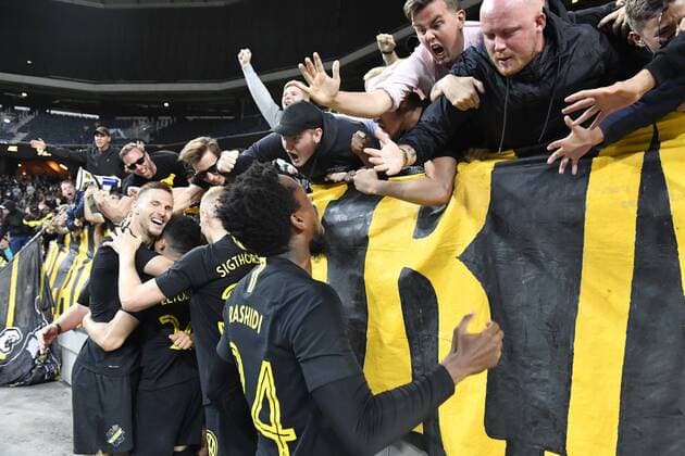 AIK s Tarik Elyounoussi 2ndL and teammates celebrate with fans after Elyounoussi scored during the UEFA Champions League second qualifying round leg 2 soccer match between AIK and NK Maribor Slovenia at Friends Arena in Stockholm, Sweden, on July 31,2019 Stockholm SWEDEN SOCCER x11880x,  Copyright: xNainaxHelenxJama TTx KVAL CHAMPIONS LEAGUE AIK-MARIBOR