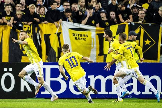 190731 Alexandru Cretu of Maribor celebrates after scoring 3 2 during the UEFA Champions League qualifying match between AIK and Maribor on July 31, 2019 in Stockholm Photo Jesper Zerman BILDBYRAN Cop 234 Fotboll Football UEFA Champions League 2019 2020 Champions League qualification CL AIK Maribor Jubel,  Copyright: JESPERxZERMAN BB190731JZ062
