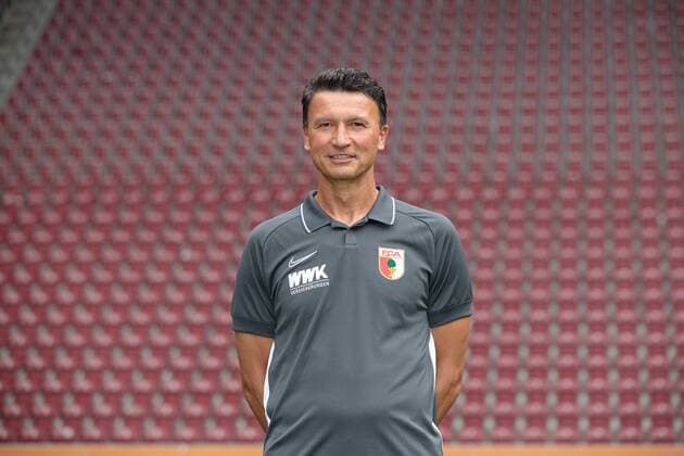 Zdenko Miletic goalkeeper coach FC Augsburg 1907 1 BL, portrait date 2019 2020,