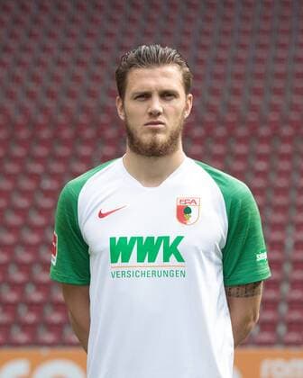 Jeffrey Gouweleeuw FC Augsburg 1907 1 BL, portrait date 2019 2020,