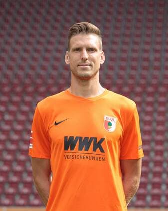 Andreas Luthe goalkeeper FC Augsburg 1907 1 BL, portrait date 2019 2020,