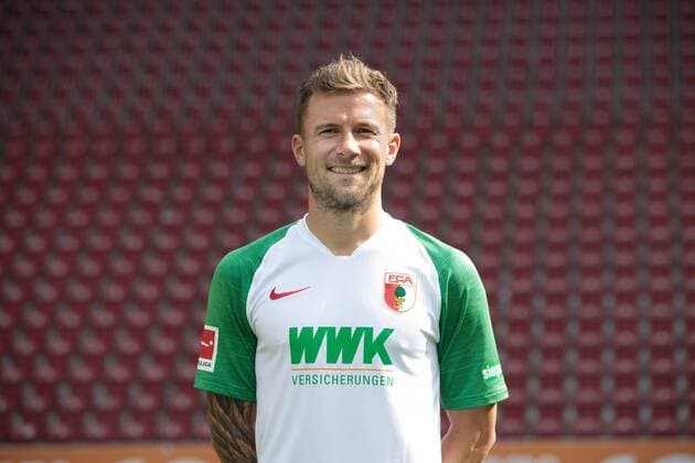 Daniel Baier FC Augsburg 1907 1 BL, portrait date 2019 2020,