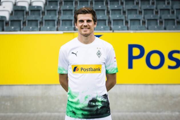 Mönchengladbach, 01 08 2019 Jonas Hofmann BMG Portrait date 2019 2020 Borussia Mönchengladbach