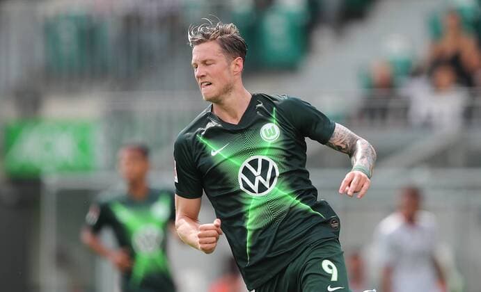 Wout Weghorst VfL Wolfsburg achieves 2 1 DFL REGULATIONS PROHIBIT ANY USE OF PHOTOGRAPHS AS IMAGE SEQUENCES AND OR QUASI VIDEO