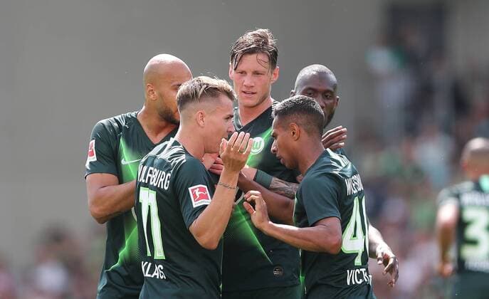 Goal celebration 1 0 by Felix Klaus VfL Wolfsburg DFL REGULATIONS PROHIBIT ANY USE OF PHOTOGRAPHS AS IMAGE SEQUENCES AND OR QUASI VIDEO
