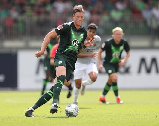 Wout Weghorst VfL Wolfsburg on the ball DFL REGULATIONS PROHIBIT ANY USE OF PHOTOGRAPHS AS IMAGE SEQUENCES AND OR QUASI VIDEO