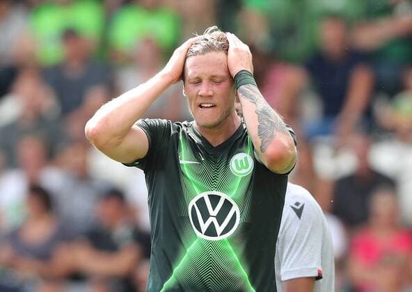 Wout Weghorst VfL Wolfsburg DFL REGULATIONS PROHIBIT ANY USE OF PHOTOGRAPHS AS IMAGE SEQUENCES AND OR QUASI VIDEO