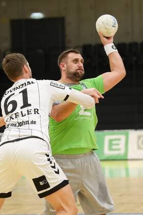 HANDBALL - Allstars vs Kiel, test match GRAZ,AUSTRIA,03.AUG.19 - HANDBALL - Styrian Allstars vs THW Kiel, test match. Image shows Hendrik Pekeler (Kiel) and Christian Hallmann (Allstars). GEPAxpictures xChristianxWalgram