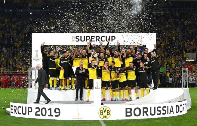 Bilder des Jahres 2019, Sport 08 August Sport Themen der Woche KW31 Dortmund, Germany 03.08.2019, Supercup, BV Borussia Dortmund - FC Bayern Muenchen, Supercup Sieger Borussia Dortmund ( Defodi-09-521-023747 *** Dortmund, Germany 03 08 2019, Supercup, BV Borussia Dortmund FC Bayern Muenchen, Supercup Winner Borussia Dortmund Defodi 09 521 023747 Defodi-521 DFL regulations prohibit any use of photographs as image sequences and or quasi-video.