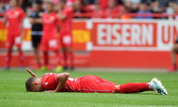 Bilder des Jahres 2019, Sport 08 August Sport Themen der Woche KW31 Sport Bilder des Tages Grischa Prömel (Union), enttäuscht am Boden 1. FC Union Berlin - Real Club Celta de Vigo Vorbereitungsspiel, Freundschaftsspiel Testspiel, Saison 2019 20120 Fußball, Fussball, soccer, Herren, Männer, Deutschland, Germany, Berlin, 3.8.2019, Stadion Alte Foersterei *** Grischa Prömel Union , disappointed on the ground 1 FC Union Berlin Real Club Celta de Vigo preparation match, friendly match test match, season 2019 20120 football, football, soccer, men, men, Germany, Germany, Berlin, 3 8 2019, stadium Alte Foersterei