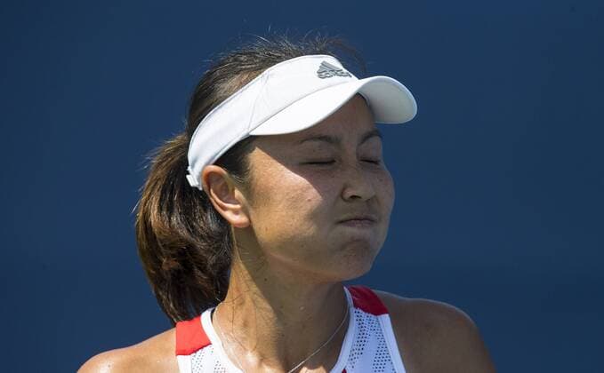 (190804) -- TORONTO, Aug. 4, 2019 -- Peng Shuai of China reacts during the first round of women s singles qualifying match against Jennifer Brady of the United States at the 2019 Rogers Cup in Toronto, Canada, Aug. 3, 2019. ) (SP)CANADA-TORONTO-TENNIS-ROGERS CUP-WOMEN S SINGLES-QUALIFYING ZouxZheng 
