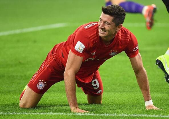 03.08.2019, xjhx, Fussball Supercup 2019, FC Bayern Muenchen - Borussia Dortmund emspor, v.l. Robert Lewandowski (FC Bayern Muenchen) (DFL DFB REGULATIONS PROHIBIT ANY USE OF PHOTOGRAPHS as IMAGE SEQUENCES and or QUASI-VIDEO) Dortmund *** 03 08 2019, xjhx, Football Supercup 2019, FC Bayern Muenchen Borussia Dortmund emspor, v l Robert Lewandowski FC Bayern Muenchen DFL DFB REGULATIONS PROHIBIT ANY USE OF PHOTOGRAPHS as IMAGE SEQUENCES and or QUASI VIDEO Dortmund